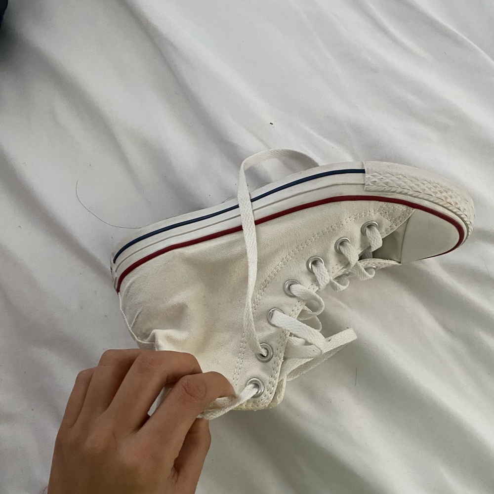 White converse